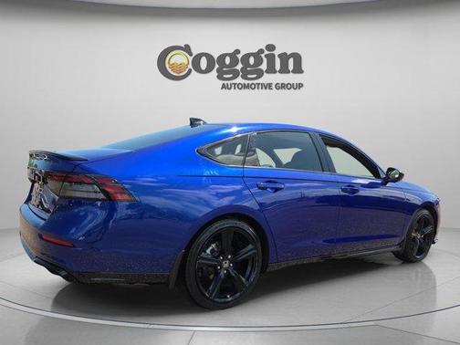 Still Night Pearl 2023 Honda Accord Hybrid Sport-L