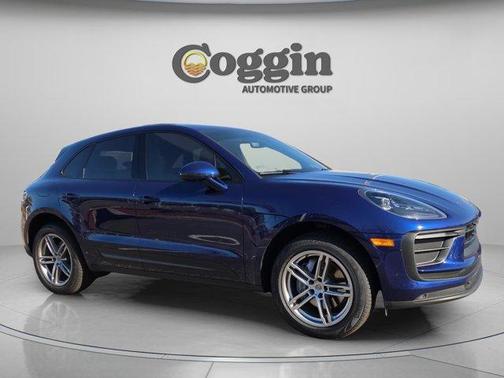 2022 Porsche Macan Base