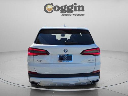 Alpine White 2022 BMW X5 PHEV xDrive45e