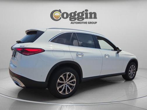 Polar White 2023 Mercedes-Benz GLC 300 Base 4MATIC