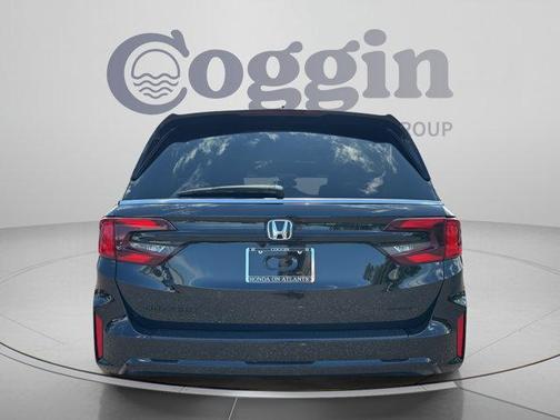 Crystal Black Pearl 2026 Honda Odyssey Sport-L