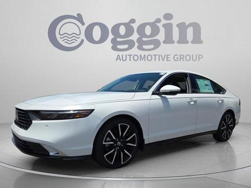 Platinum White Pearl 2026 Honda Accord Hybrid Touring