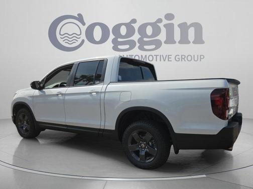 Platinum White Pearl 2026 Honda Ridgeline TrailSport
