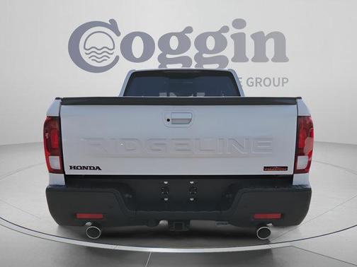 Platinum White Pearl 2026 Honda Ridgeline TrailSport