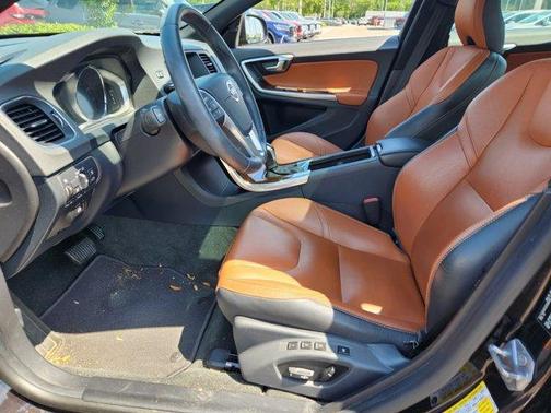 2015 Volvo S60 T5 Premier