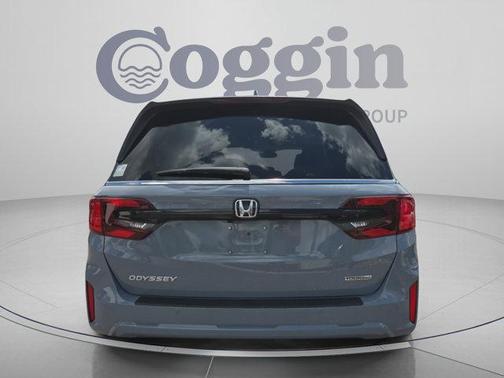 Sonic Gray Pearl 2026 Honda Odyssey Touring