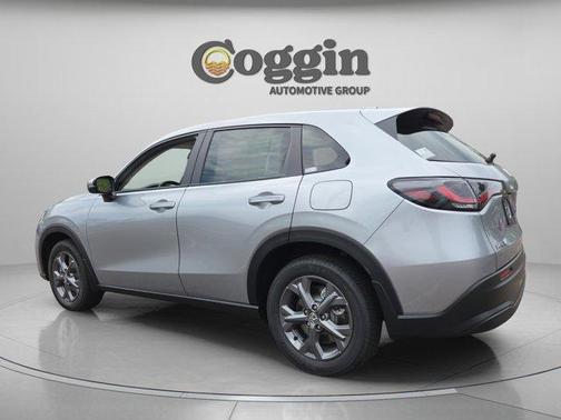 Solar Silver Metallic 2026 Honda HR-V LX