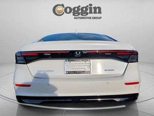 Platinum White Pearl 2025 Honda Accord Hybrid EX-L