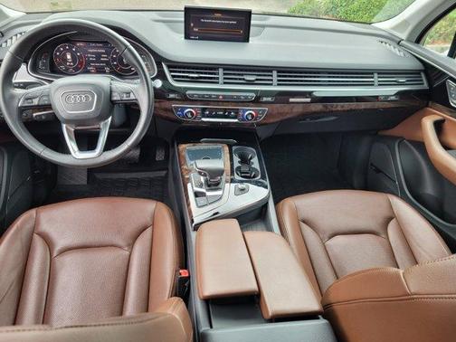 2019 Audi Q7 55 Premium Plus