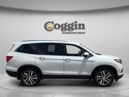 White Diamond Pearl 2018 Honda Pilot Elite