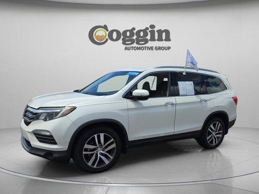 White Diamond Pearl 2018 Honda Pilot Elite