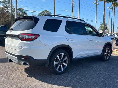 2023 Honda Pilot Elite