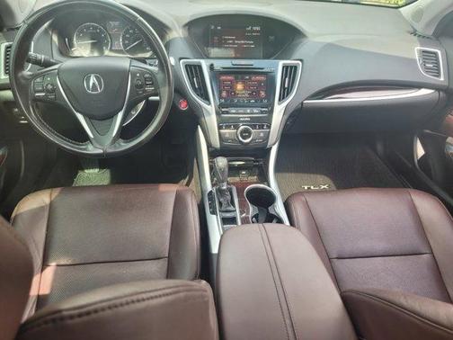 2017 Acura TLX w/Technology Package