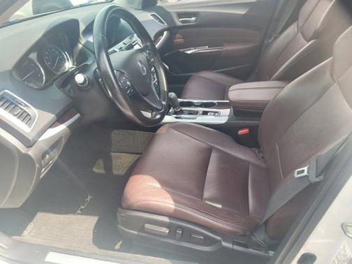 2017 Acura TLX w/Technology Package