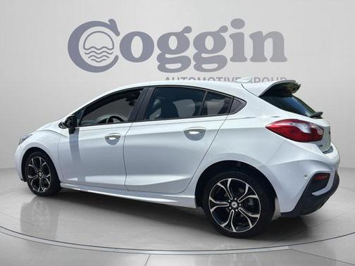 Summit White 2019 Chevrolet Cruze LT