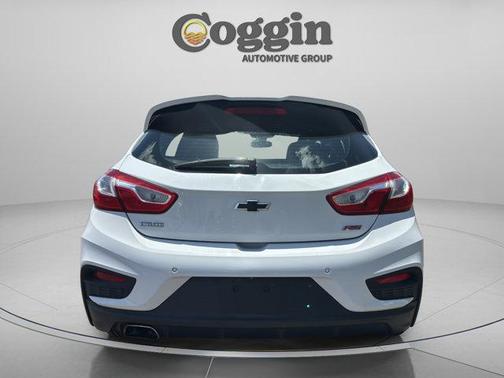Summit White 2019 Chevrolet Cruze LT