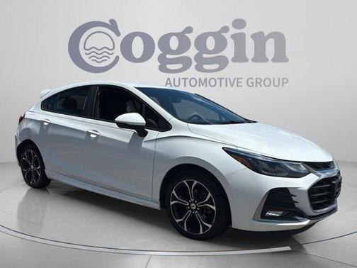 Summit White 2019 Chevrolet Cruze LT