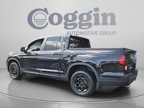 Crystal Black Pearl 2026 Honda Ridgeline TrailSport+