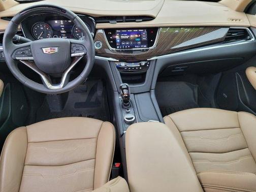 2024 Cadillac XT6 Premium Luxury FWD