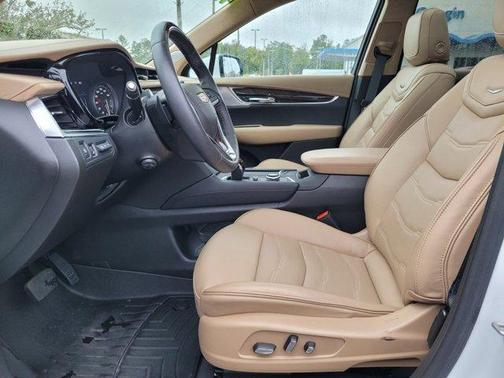 2024 Cadillac XT6 Premium Luxury FWD