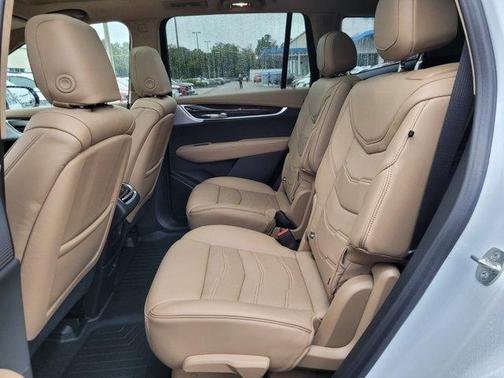 2024 Cadillac XT6 Premium Luxury FWD