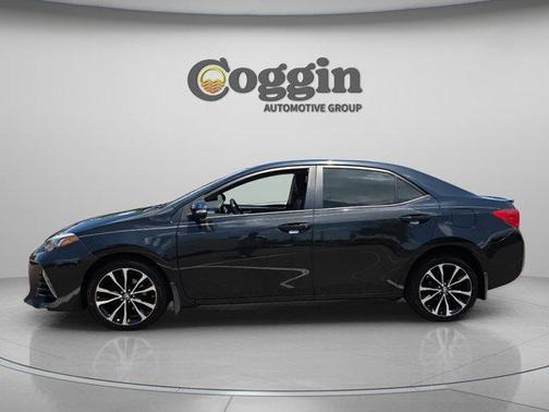 Black Sand Pearl 2017 Toyota Corolla L