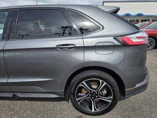 2024 Ford Edge ST