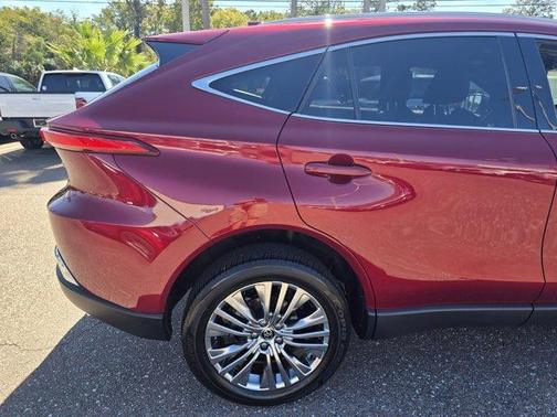2023 Toyota Venza XLE