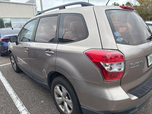 2015 Subaru Forester 2.5i