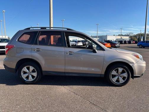 2015 Subaru Forester 2.5i