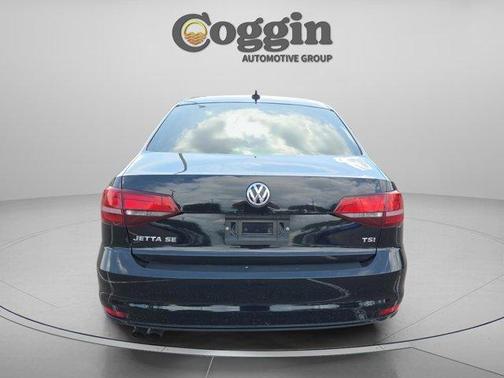 Black Uni 2016 Volkswagen Jetta 1.4T SE