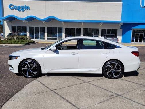 Photo 2 of 40 of 2020 Honda Accord Sport 2.0T