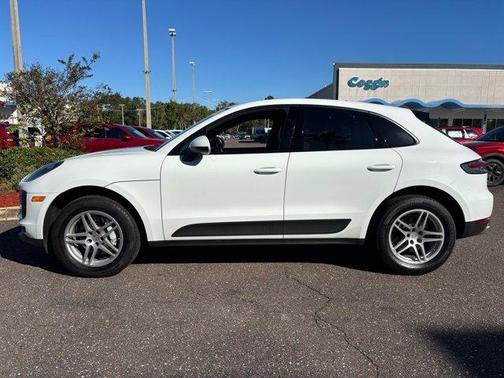 2020 Porsche Macan Base