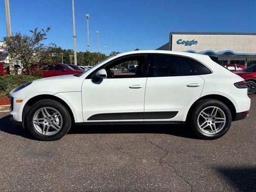 2020 Porsche Macan Base