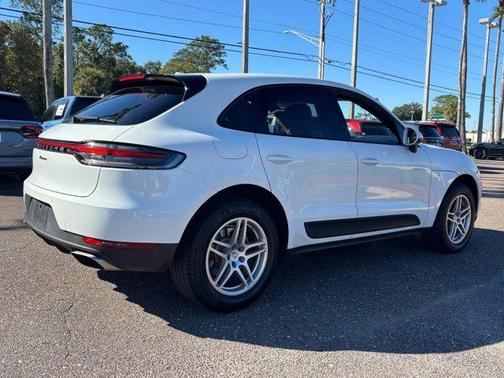 2020 Porsche Macan Base