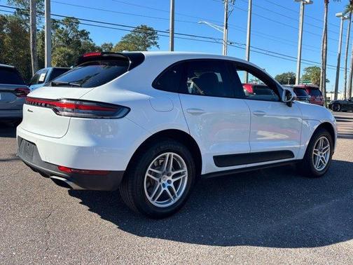 2020 Porsche Macan Base