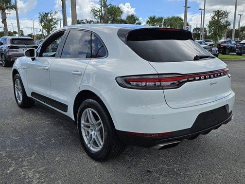 2020 Porsche Macan Base