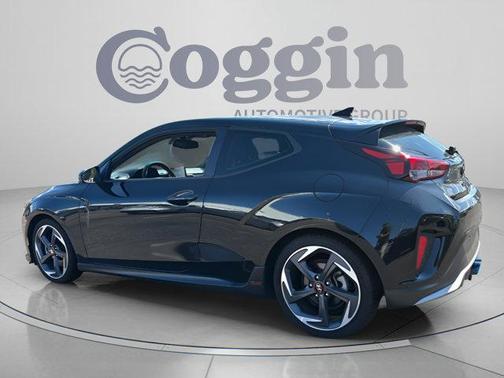 Ultra Black 2019 Hyundai Veloster Turbo