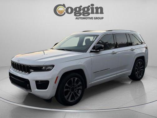 2022 Jeep Grand Cherokee Overland