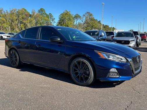 2020 Nissan Altima 2.5 SR