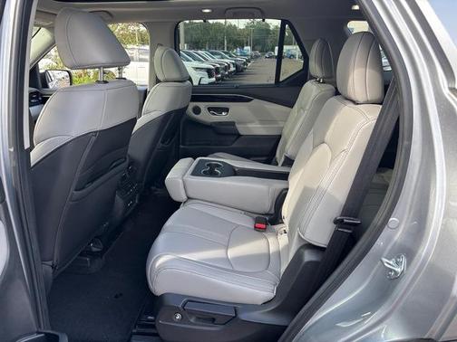 2023 Honda Pilot Touring