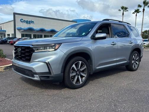 2023 Honda Pilot Touring