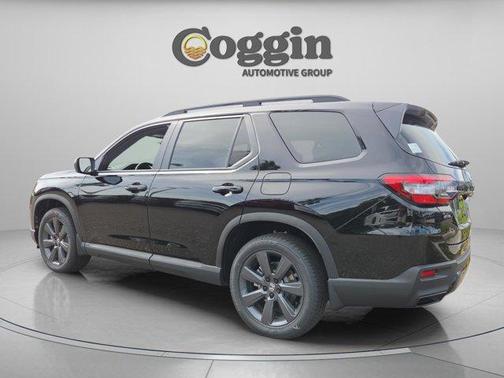 Crystal Black Pearl 2026 Honda Pilot Sport