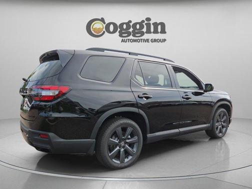 Crystal Black Pearl 2026 Honda Pilot Sport