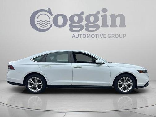 Lunar Silver Metallic 2023 Honda Accord LX