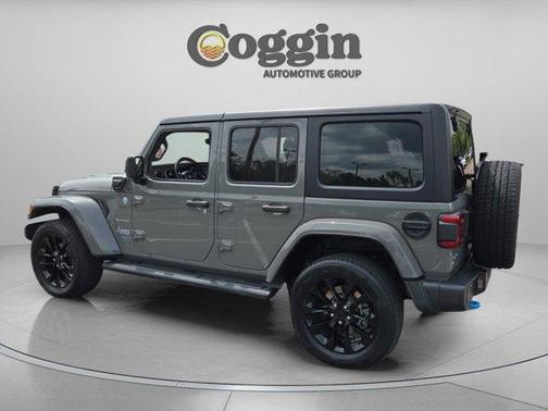 Sting Gray Clearcoat 2023 Jeep Wrangler 4xe Sahara
