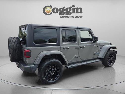 Sting Gray Clearcoat 2023 Jeep Wrangler 4xe Sahara