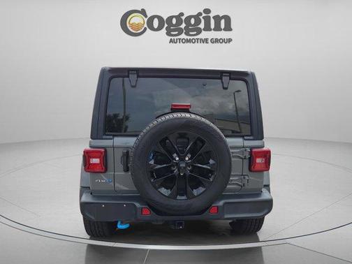 Sting Gray Clearcoat 2023 Jeep Wrangler 4xe Sahara