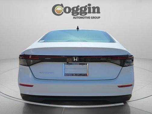 Platinum White Pearl 2026 Honda Accord SE