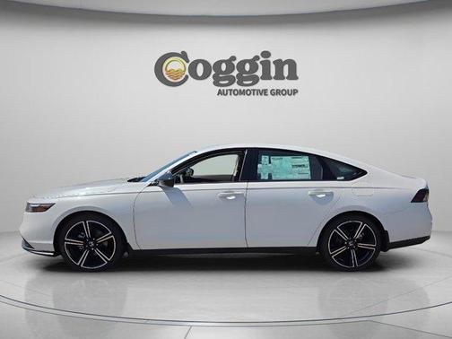 Platinum White Pearl 2026 Honda Accord SE